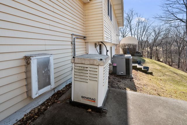 3232 W 13th Street, Davenport, IA 52804