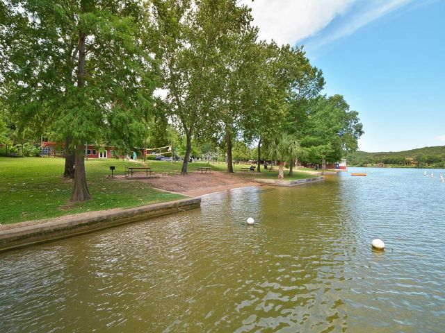 2407 De Soto DR, Austin, TX 78733