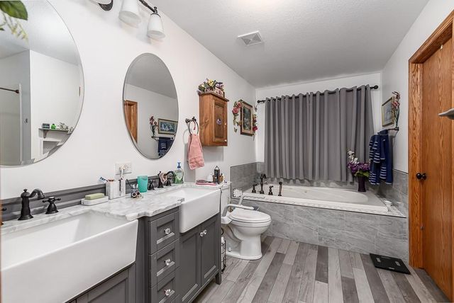 25276 183rd Street, Leavenworth, KS 66048