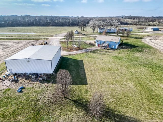 25276 183rd Street, Leavenworth, KS 66048