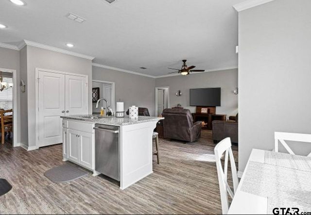 170 HIGHLAND FOREST DR, Gilmer, TX 75644