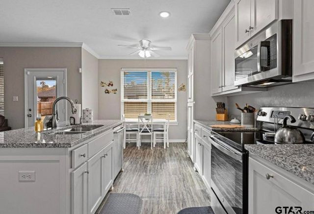 170 HIGHLAND FOREST DR, Gilmer, TX 75644