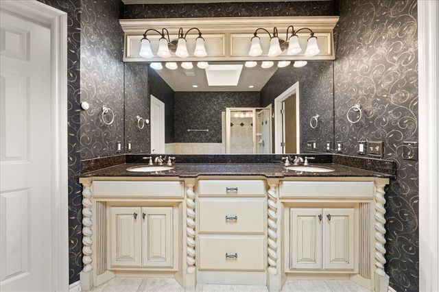 2901 Bracken Court, Edmond, OK 73034