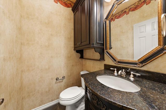 2901 Bracken Court, Edmond, OK 73034