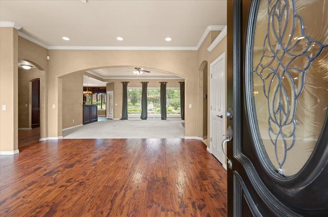 2901 Bracken Court, Edmond, OK 73034