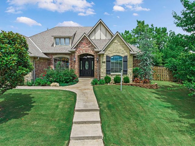 2901 Bracken Court, Edmond, OK 73034