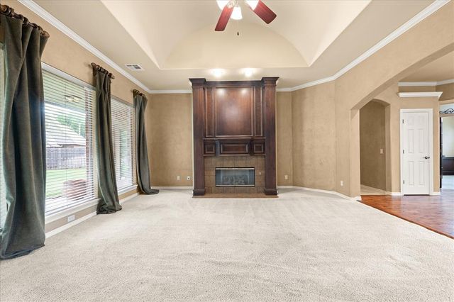 2901 Bracken Court, Edmond, OK 73034
