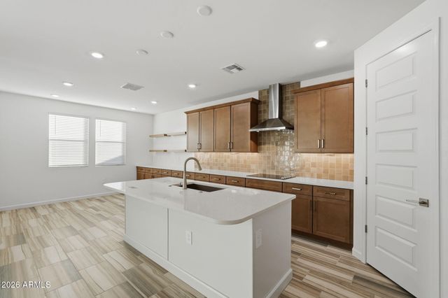 1153 E Kachina Trail, Phoenix, AZ 85042