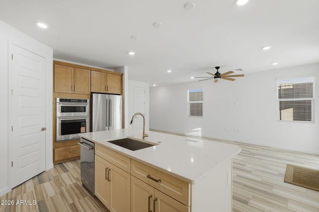 1153 E Kachina Trail, Phoenix, AZ 85042