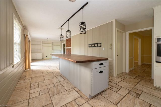 4229 Mashie Drive, Pfafftown, NC 27040