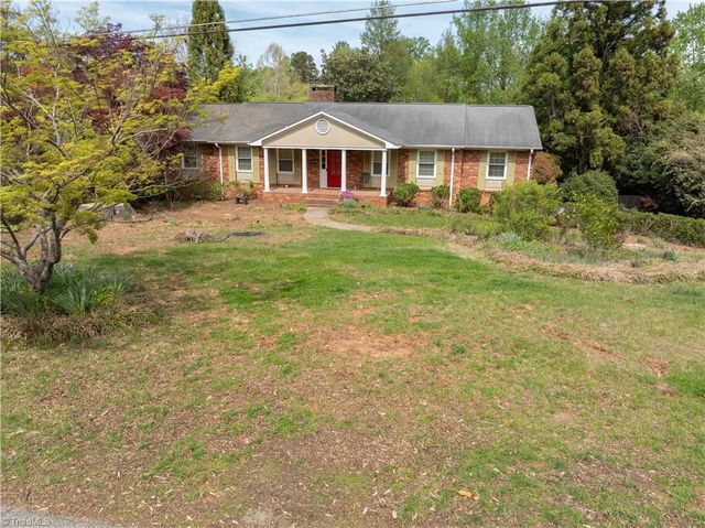 4229 Mashie Drive, Pfafftown, NC 27040