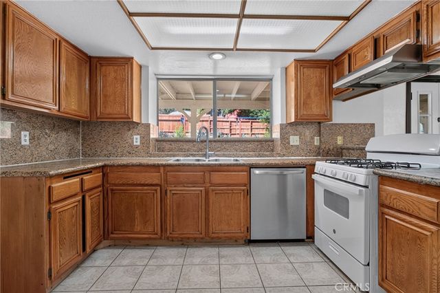 37723 Sandra Lane, Palmdale, CA 93550