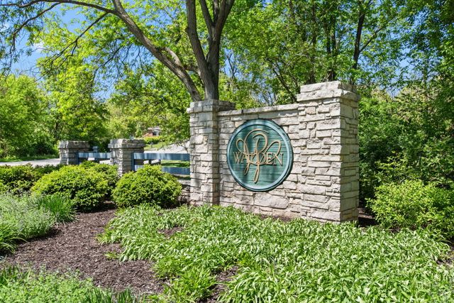 4414 Thornbury Drive E, Valparaiso, IN 46383
