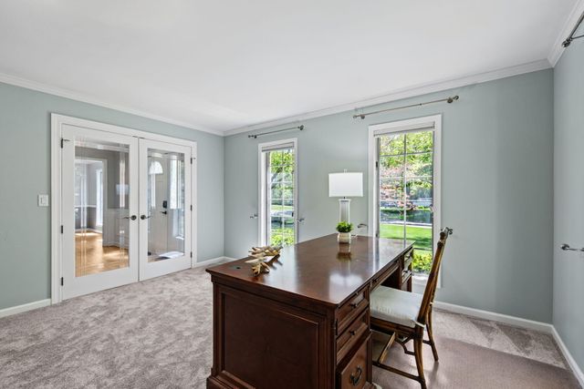 4414 Thornbury Drive E, Valparaiso, IN 46383