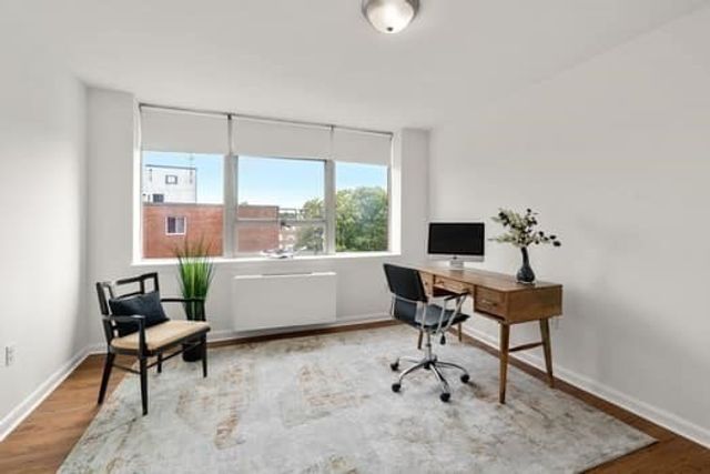 20 Hammond Pond Pkwy 602, Newton, MA 02467