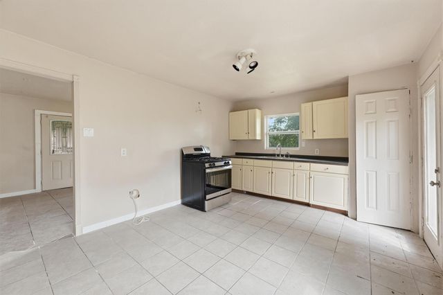 9318 Bertwood Street, Houston, TX 77016