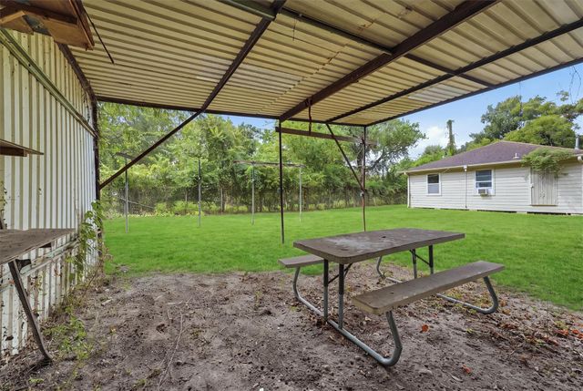 9318 Bertwood Street, Houston, TX 77016