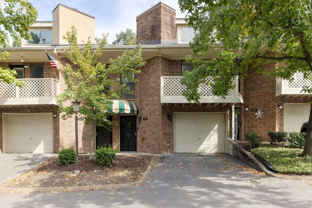 243 Glenstone Cir, Brentwood, TN 37027