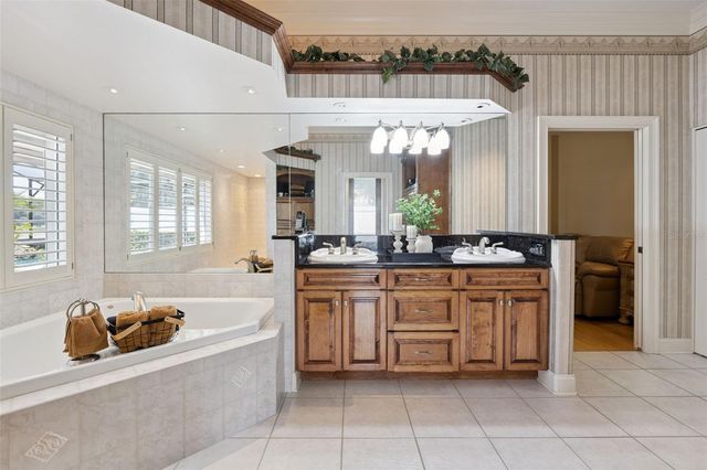 605 OLD MOUNT DORA ROAD, Eustis, FL 32726