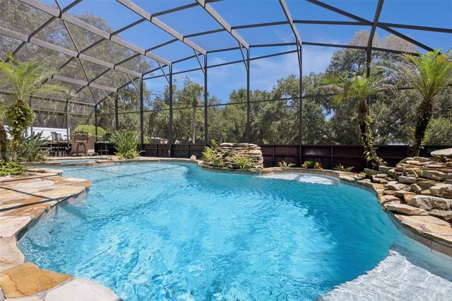 605 OLD MOUNT DORA ROAD, Eustis, FL 32726