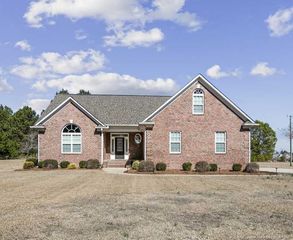 4305 Sanderosa Road, Fayetteville, NC 28312