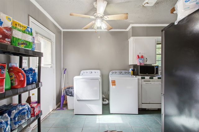 912 Sycamore Street, Commerce, TX 75428