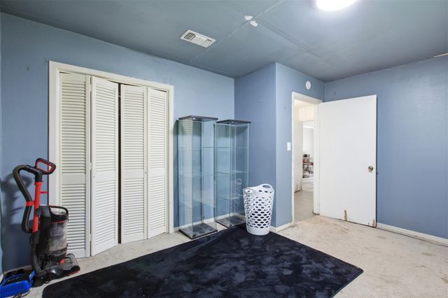 912 Sycamore Street, Commerce, TX 75428