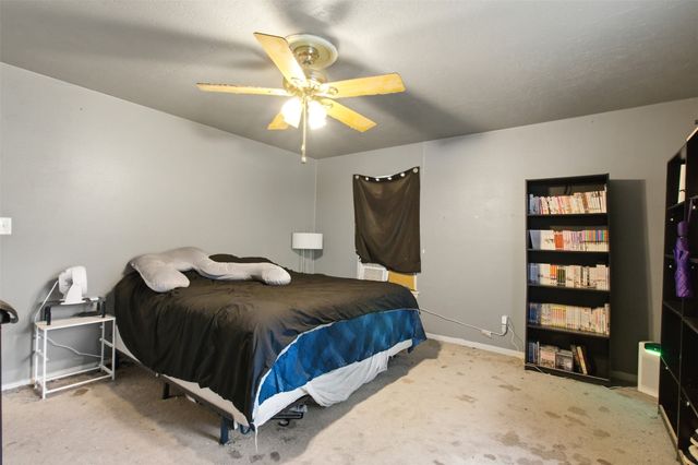 912 Sycamore Street, Commerce, TX 75428