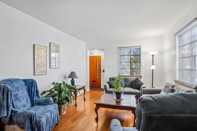 261 GARFIELD AVE, Jc, Greenville, NJ 07305