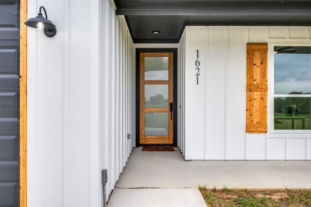1621 County Road 4764, Boyd, TX 76023