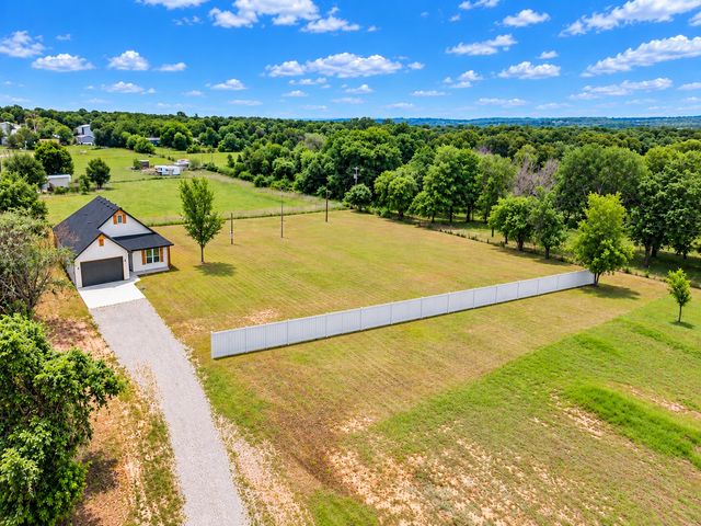 1621 County Road 4764, Boyd, TX 76023
