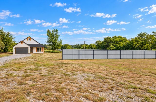 1621 County Road 4764, Boyd, TX 76023