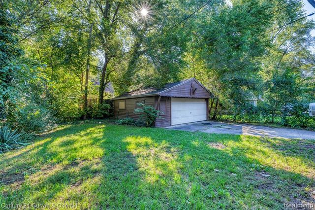 18980 Greydale Avenue, Detroit, MI 48219