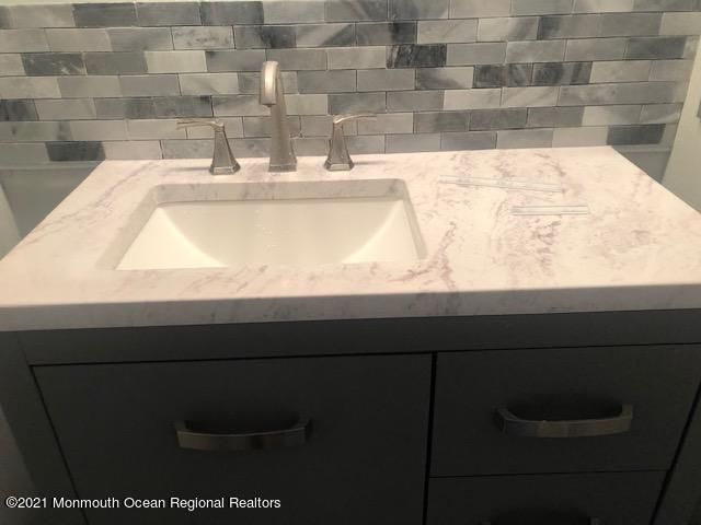 35 Greenwich Avenue, Manchester, NJ 08759