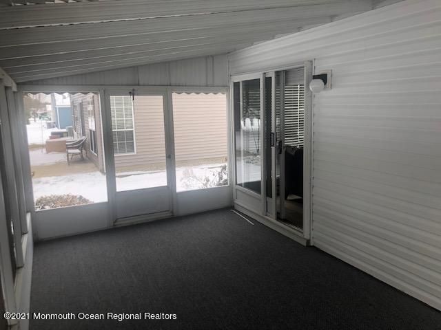 35 Greenwich Avenue, Manchester, NJ 08759