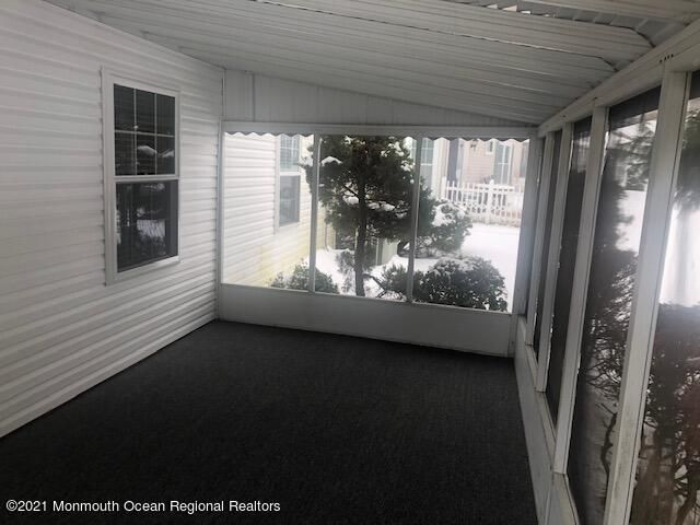 35 Greenwich Avenue, Manchester, NJ 08759