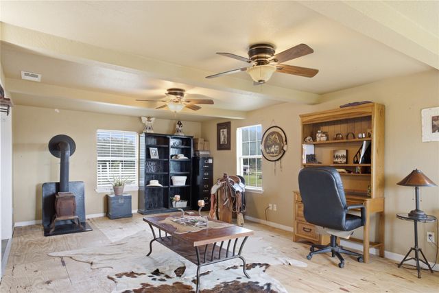 13017 E Fm 273, Telephone, TX 75488