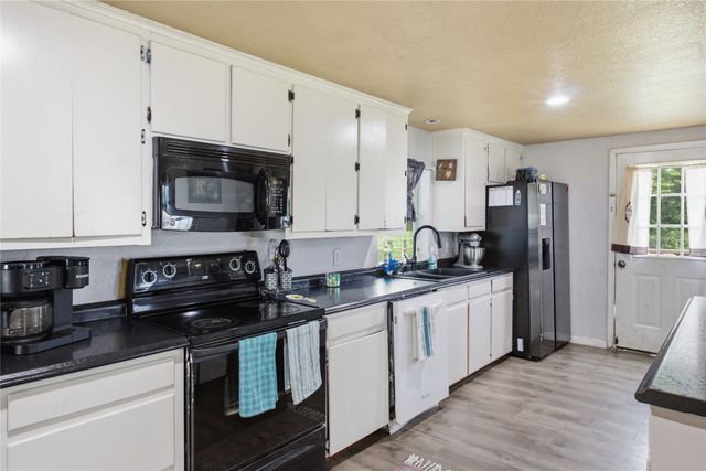 13017 E Fm 273, Telephone, TX 75488