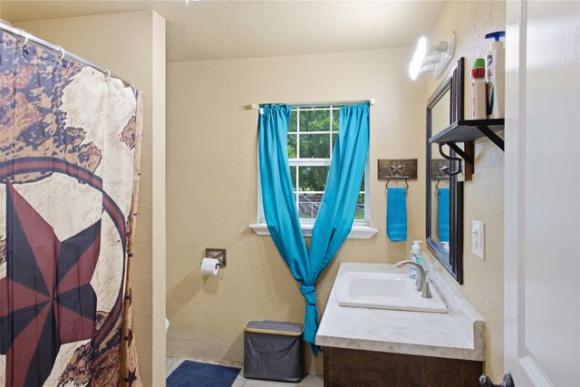 13017 E Fm 273, Telephone, TX 75488