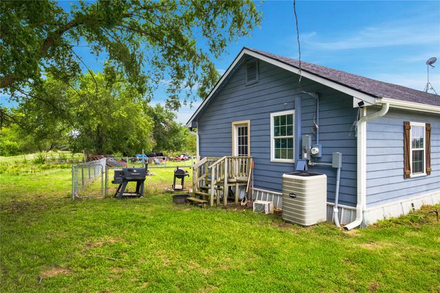 13017 E Fm 273, Telephone, TX 75488