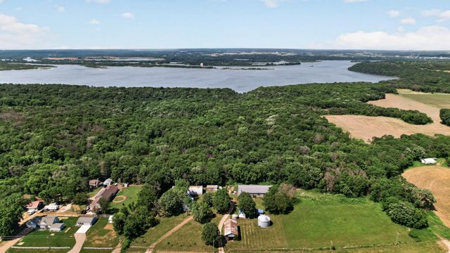 7635 Mississippi Trail, Hastings, MN 55033