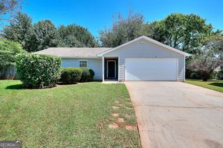 865 Oakhill Court, Stone Mountain, GA 30088