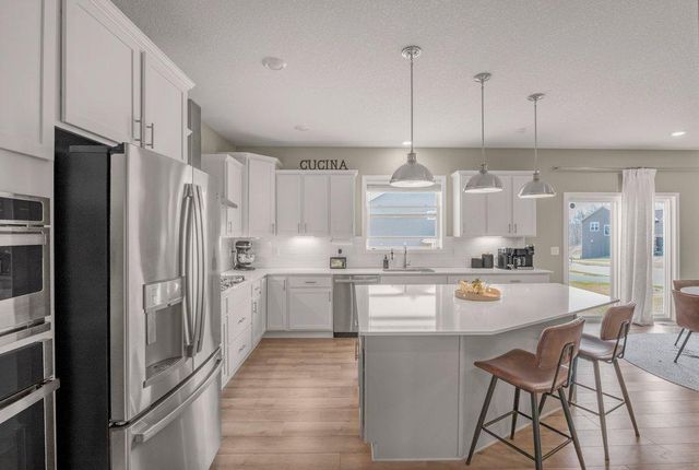 14781 109th Avenue N, Maple Grove, MN 55369