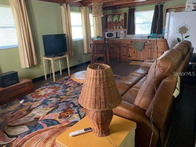 750 CHARLIE TAYLOR ROAD, Plant City, FL 33566