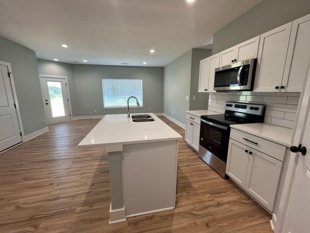 6815 W Kollmeyer St, Wichita, KS 67205
