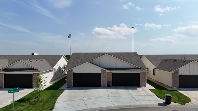 6815 W Kollmeyer St, Wichita, KS 67205