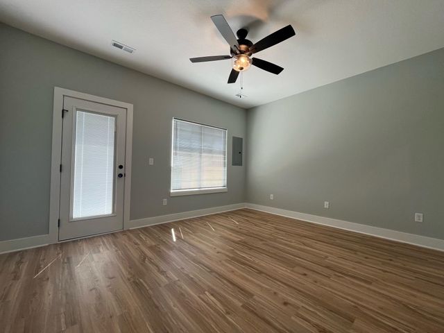 6815 W Kollmeyer St, Wichita, KS 67205