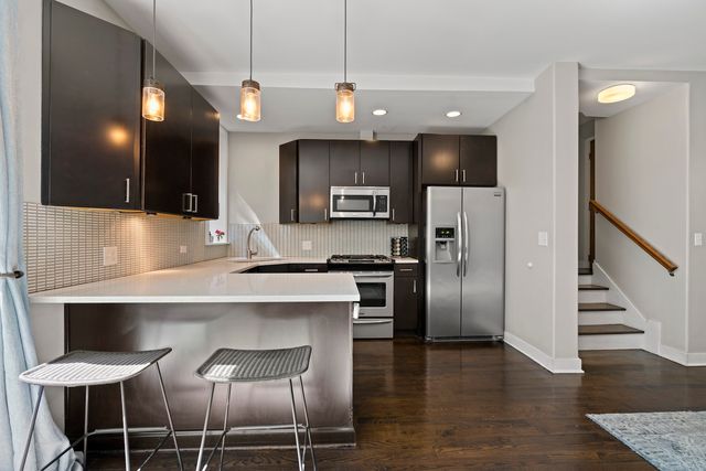 1525 N Claremont Avenue 1A, Chicago, IL 60622