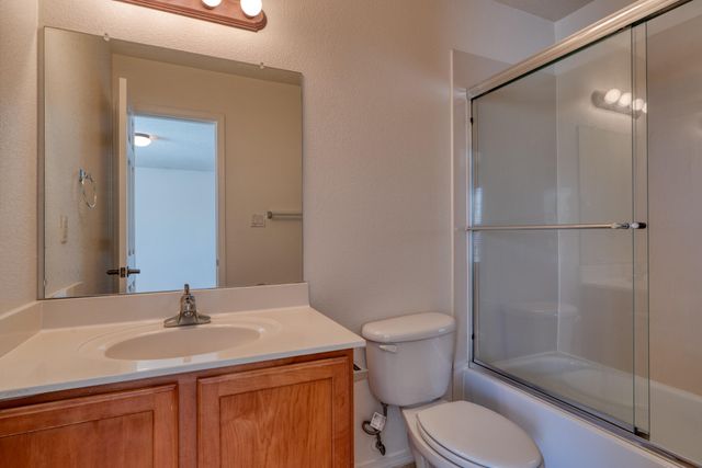 1401 Isleta Court NE, Rio Rancho, NM 87144