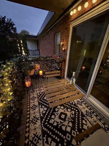 55 Broadlawn Park 16B, Boston, MA 02467